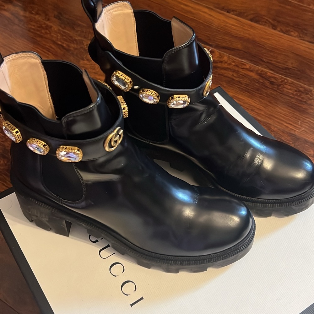 Gucci Black Crystal Leather Chelsea Boots with GG Hardware - Picture 8 of 9